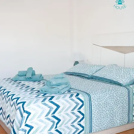 Amazing Turquesa House - Central Town - Wifi Free Apartment *