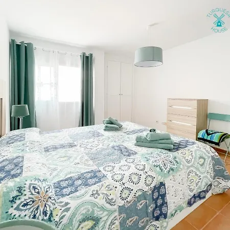 Amazing Turquesa House - Central Town - Wifi Free